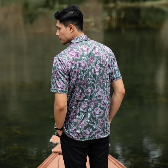 Luxury Performance Batik Shirt for Mens - Picture 2 of 8